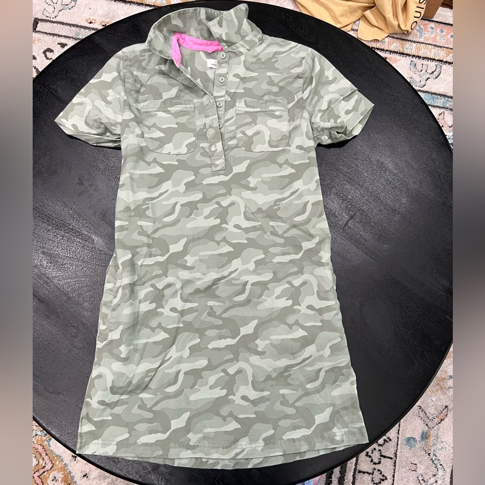 💚🐪Vineyard Vines🐪💚Girls Camo Collared Dress Size LG